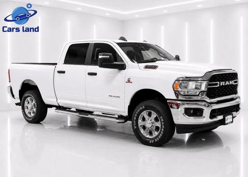 Bright White Clearcoat 2024 RAM 2500 Big Horn Crew Cab 4x4 6'4' Box