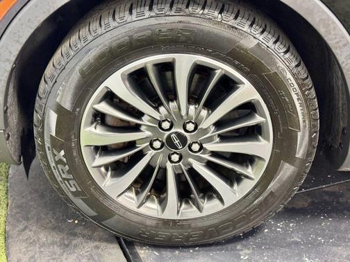 2019 Lincoln Nautilus Select