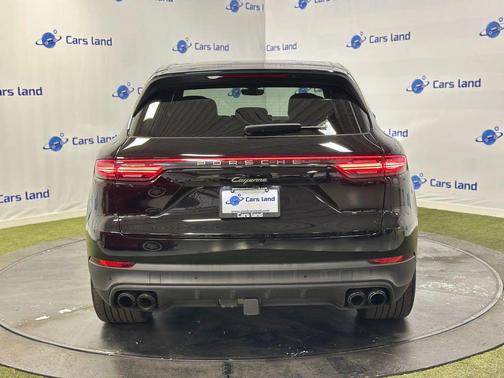 2022 Porsche Cayenne Platinum Edition