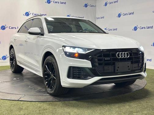 2020 Audi Q8 55 Premium