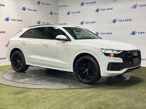 2020 Audi Q8 55 Premium