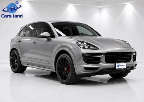 Meteor Grey Metallic 2018 Porsche Cayenne GTS