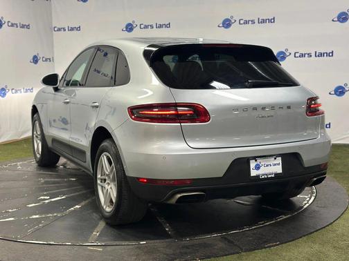 2017 Porsche Macan Sport Utility 4D