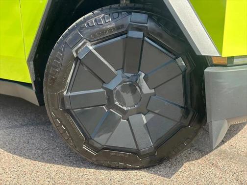 2024 Tesla Cybertruck All-Wheel Drive