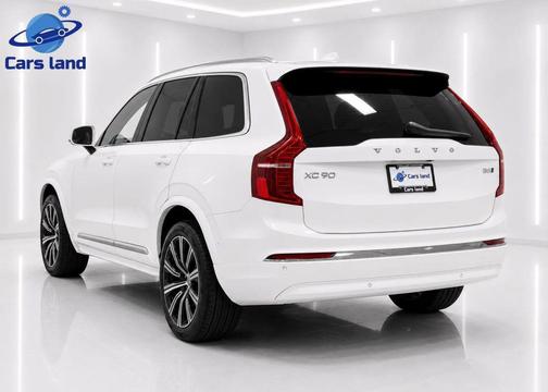 Crystal White Metallic 2023 Volvo XC90 B6 Plus 6-Seater