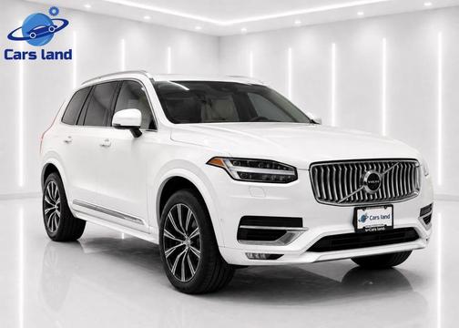 Crystal White Metallic 2023 Volvo XC90 B6 Plus 6-Seater