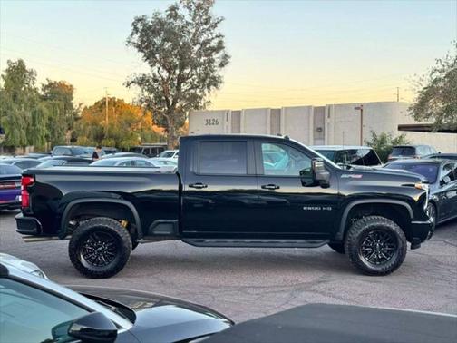2024 Chevrolet Silverado 2500 4WD Crew Cab Standard Bed ZR2