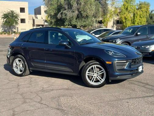 2023 Porsche Macan T
