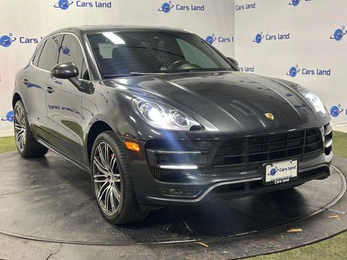 2018 Porsche Macan Turbo