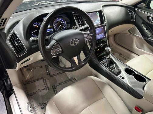 2017 INFINITI Q50 3.0T Premium