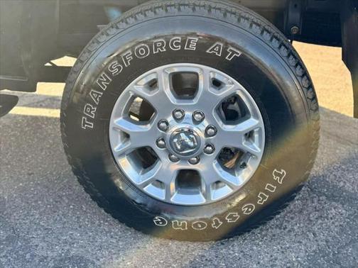 2019 RAM 2500 Laramie Crew Cab 4x4 6'4' Box