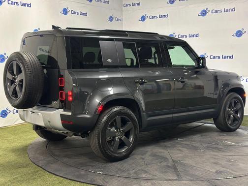 2023 Land Rover Defender 110 SE