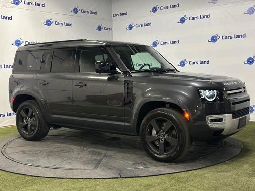 2023 Land Rover Defender 110 SE