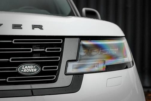 2025 Land Rover Range Rover P530 SE 7 Seat