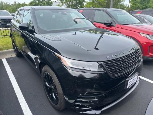 Santorini Black Metallic 2026 Land Rover Range Rover Velar P250 Dynamic SE