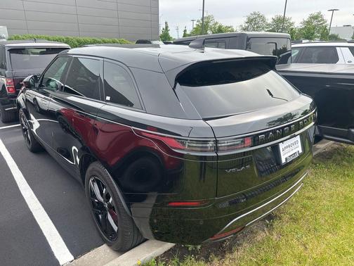 Santorini Black Metallic 2026 Land Rover Range Rover Velar P250 Dynamic SE