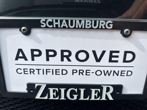 Santorini Black Metallic 2026 Land Rover Range Rover Velar P250 Dynamic SE