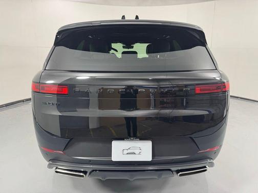 2025 Land Rover Range Rover Sport P360 SE