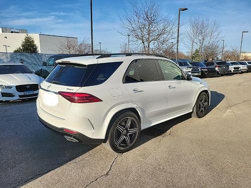 MANUFAKTUR Moonlight White Metallic 2024 Mercedes-Benz GLE 580 AWD 4MATIC