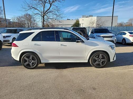 MANUFAKTUR Moonlight White Metallic 2024 Mercedes-Benz GLE 580 AWD 4MATIC
