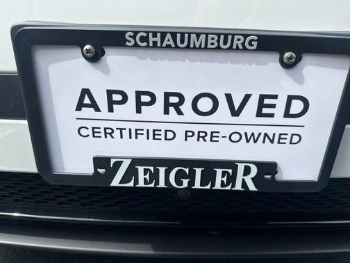 Fuji White 2026 Land Rover Range Rover Velar P250 S