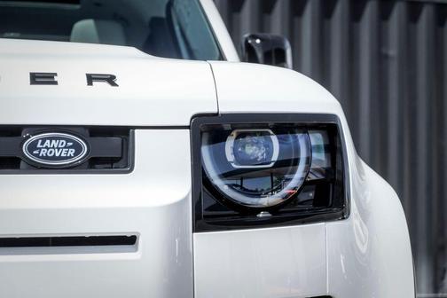 Fuji White 2026 Land Rover Defender P300 S