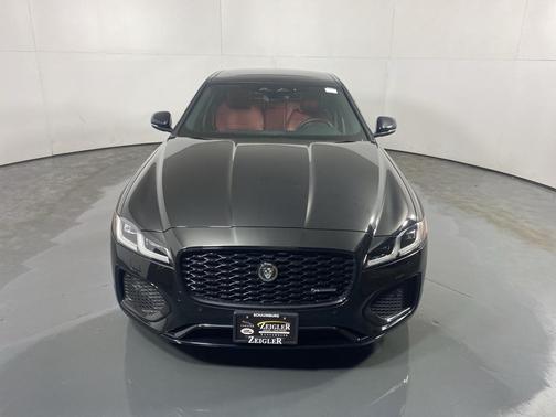 2024 Jaguar XF R-Dynamic SE
