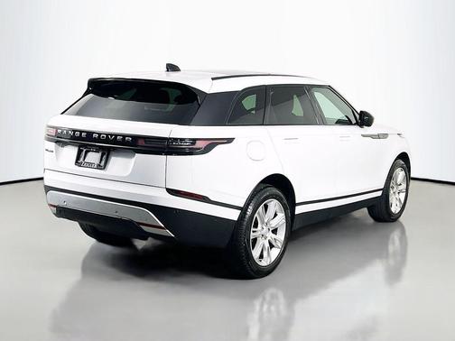 Fuji White 2026 Land Rover Range Rover Velar S
