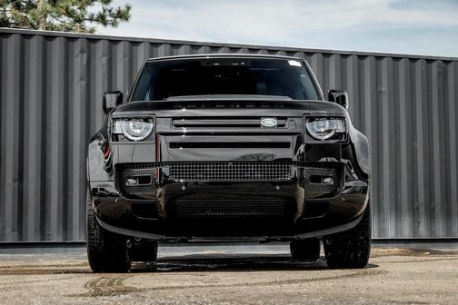 2025 Land Rover Defender P400 X-Dynamic SE