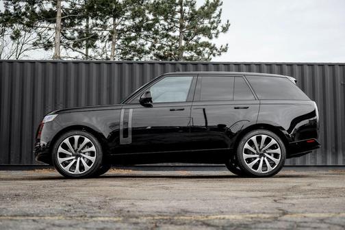 2026 Land Rover Range Rover P400 SE