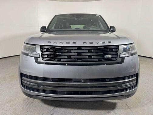 2024 Land Rover Range Rover P530 SE