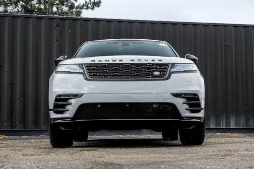 2026 Land Rover Range Rover Velar Dynamic SE