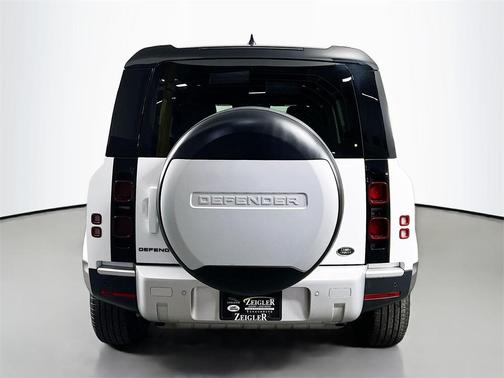 2023 Land Rover Defender 110 S