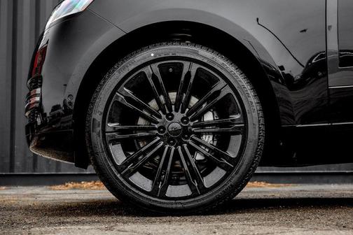 2026 Land Rover Range Rover P400 SE 7 Seat