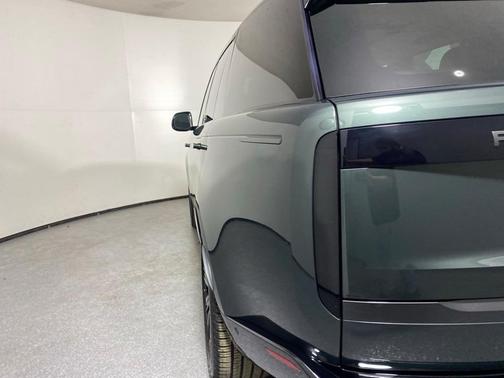 2023 Land Rover Range Rover P400 SE