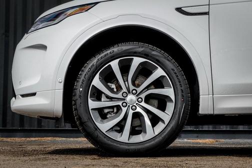 2024 Land Rover Discovery Sport Core S