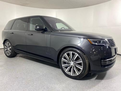 2023 Land Rover Range Rover P530 SE