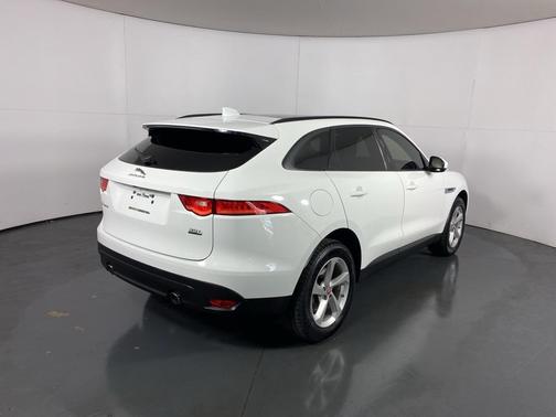 2018 Jaguar F-PACE 35t Premium
