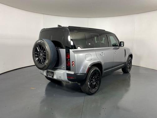 2023 Land Rover Defender 110 S