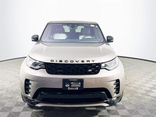 2022 Land Rover Discovery P300 R-Dynamic S