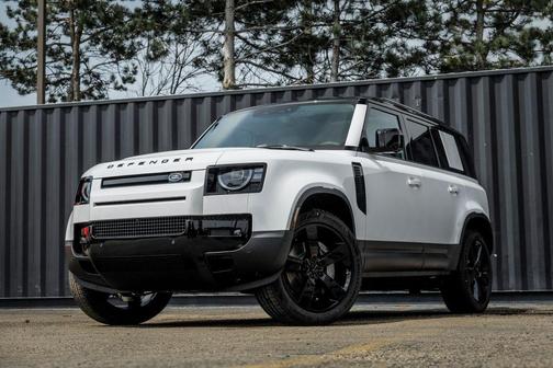 Fuji White 2026 Land Rover Defender P300 S