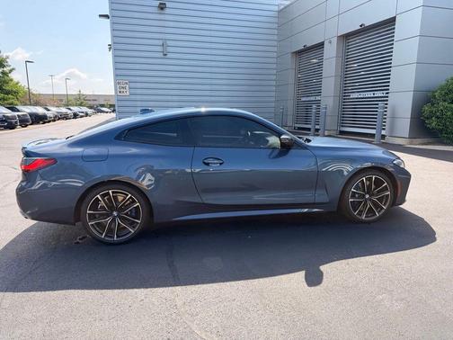 Arctic Race Blue Metallic 2022 BMW M440 i xDrive