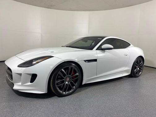 2017 Jaguar F-TYPE R