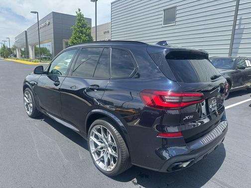 Carbon Black Metallic 2022 BMW X5 xDrive40i