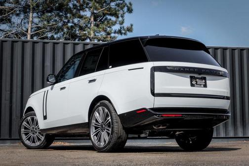 2025 Land Rover Range Rover P530 SE