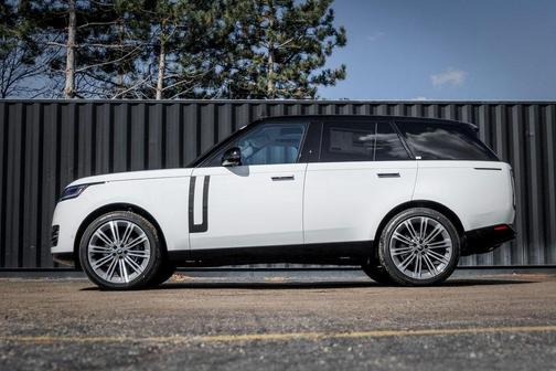 2025 Land Rover Range Rover P530 SE