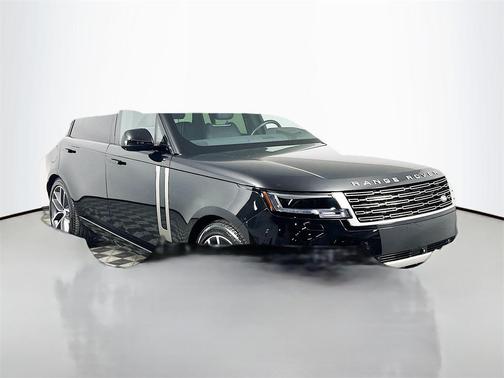 2025 Land Rover Range Rover P400 SE 7 Seat