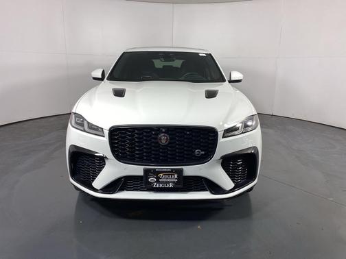 2022 Jaguar F-PACE SVR