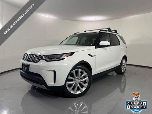 Fuji White 2023 Land Rover Discovery S