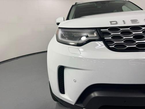 2023 Land Rover Discovery S